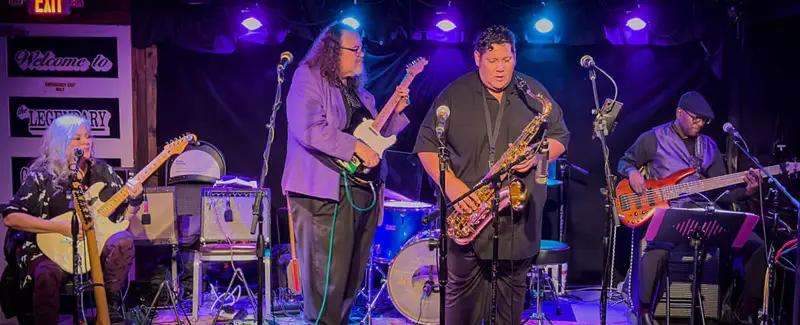 jason-vivone-billy-bats